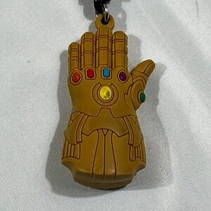 Marvel Infinity Gauntlet Keychain Gold Avengers Thanos ZH92-19H14
